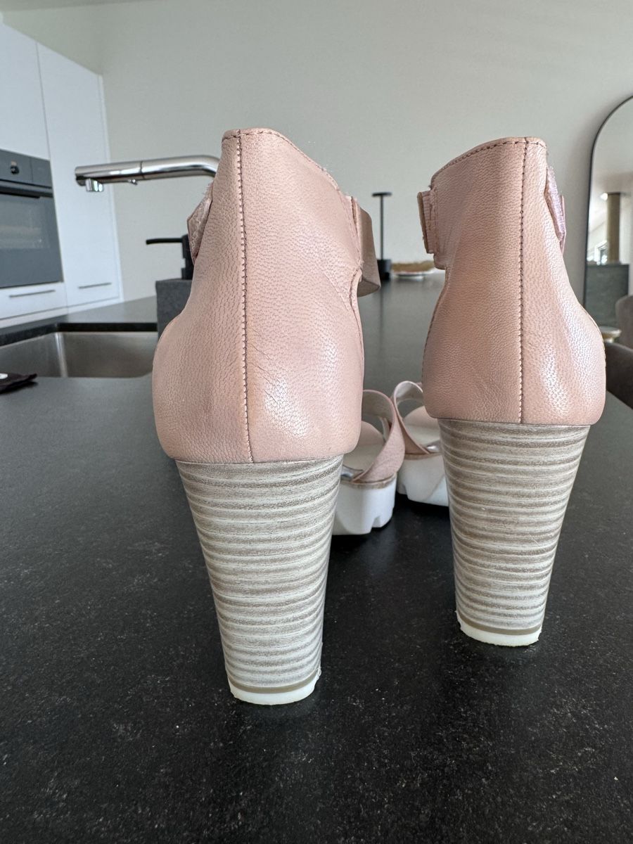Tamaris Scarpe da donna: Tamaris High Heels rosa (39) – Nuovo (secondo la descrizione) da Balgach venduto da fad_jb55 2