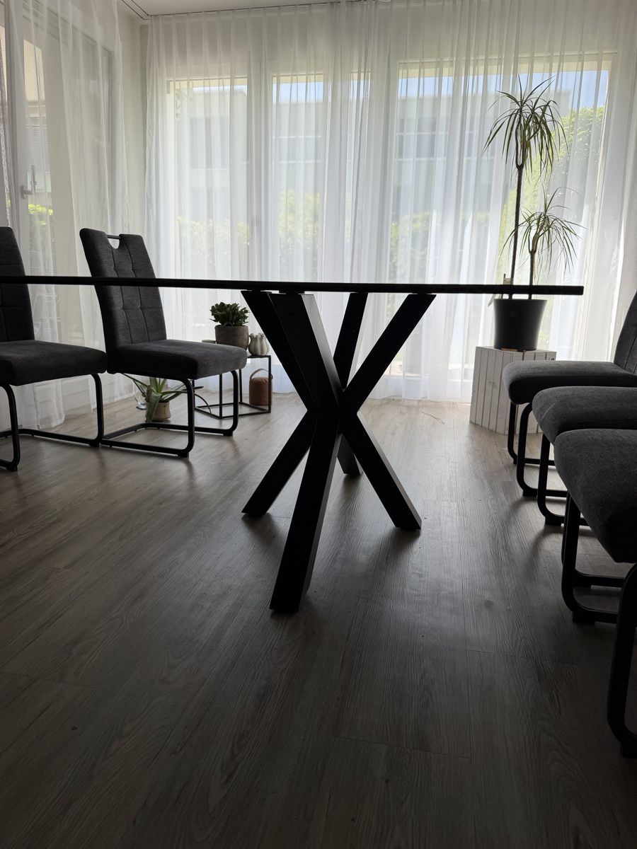 Conforama Set di tavolo e panche: Esstisch und 6 Stühle – Usato da Jona venduto da Denito90 1