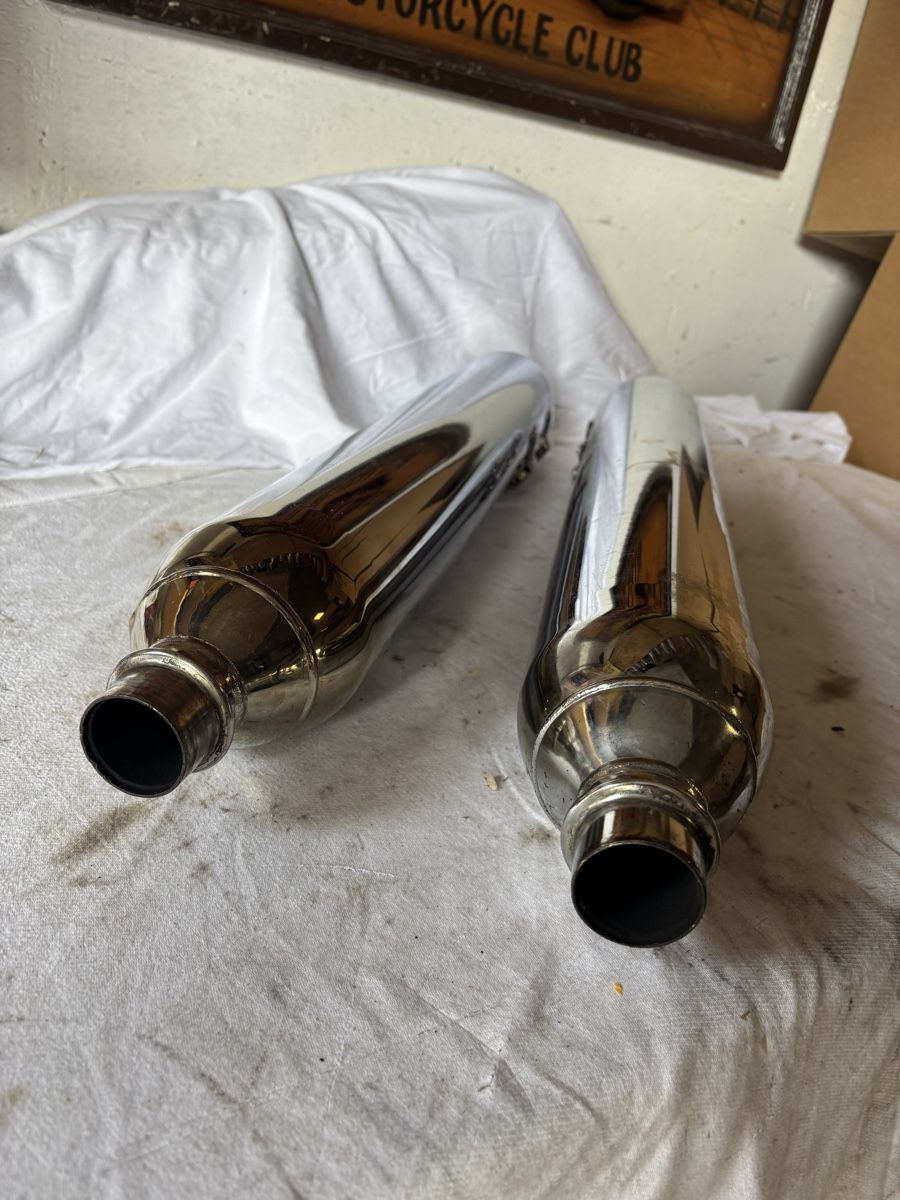 Harley-Davidson Auspuffanlagen: Harley Davidson Auspufftöpfe 65680-85 65682-85 – Gebraucht aus Schötz von Harley35 8