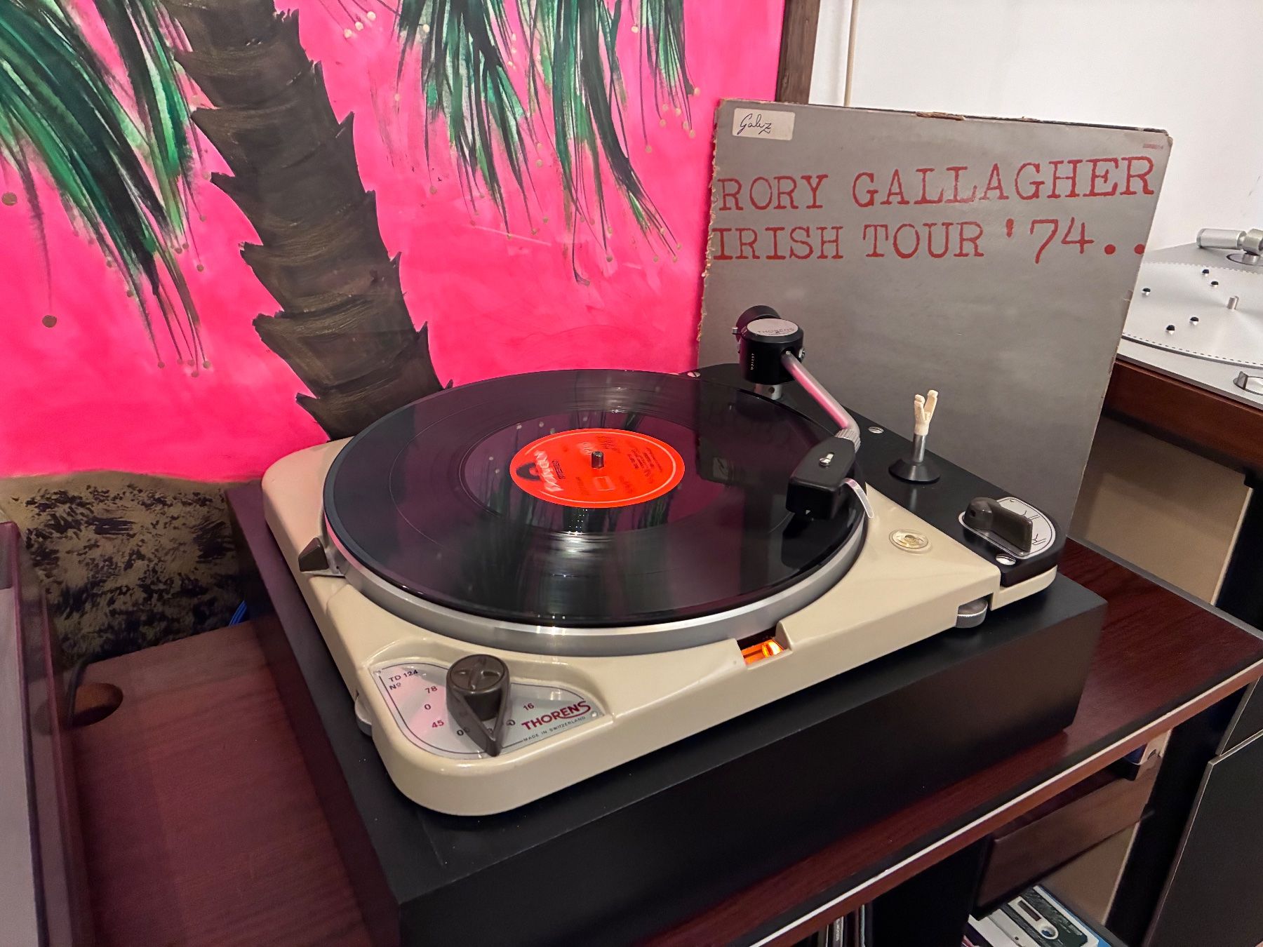 Thorens Giradischi: First series Thorens TD 124 fully restored . – Usato da Zürich venduto da HiFiAtelier