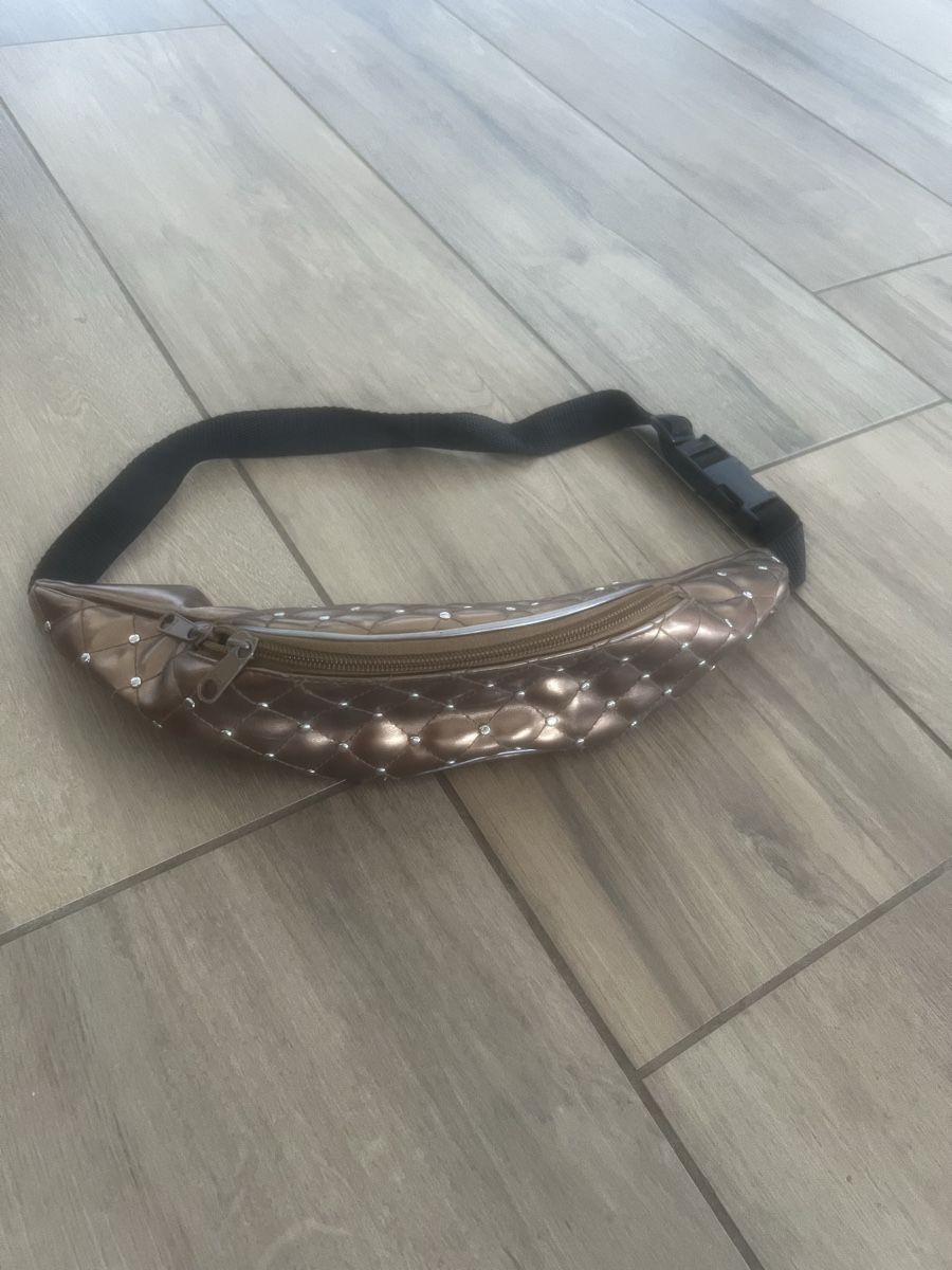 Borse da donna: Metallic Gürteltasche – Usato da Dübendorf venduto da ali_g7p8