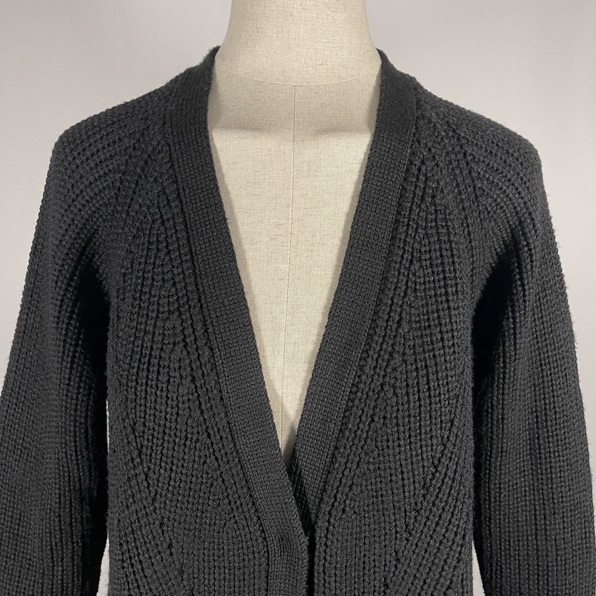 Maglioni & Felpe: P.A.R.O.S.H. Black Wool Cardigan – Nuovo (secondo la descrizione) da Emmen venduto da Avviivva_Com2023 2