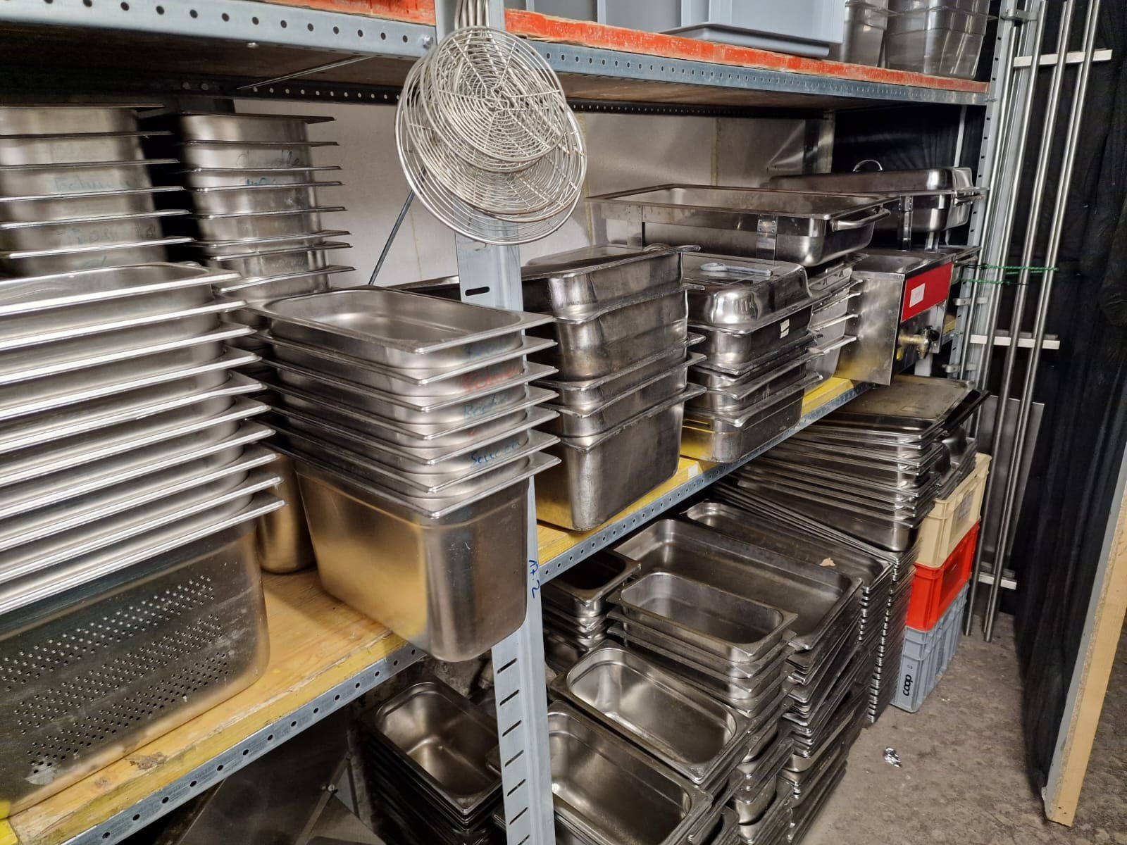 Cucine complete: GN Behälter 1/3 – Usato da Wuppenau venduto da Gastro-Wuppenau 3