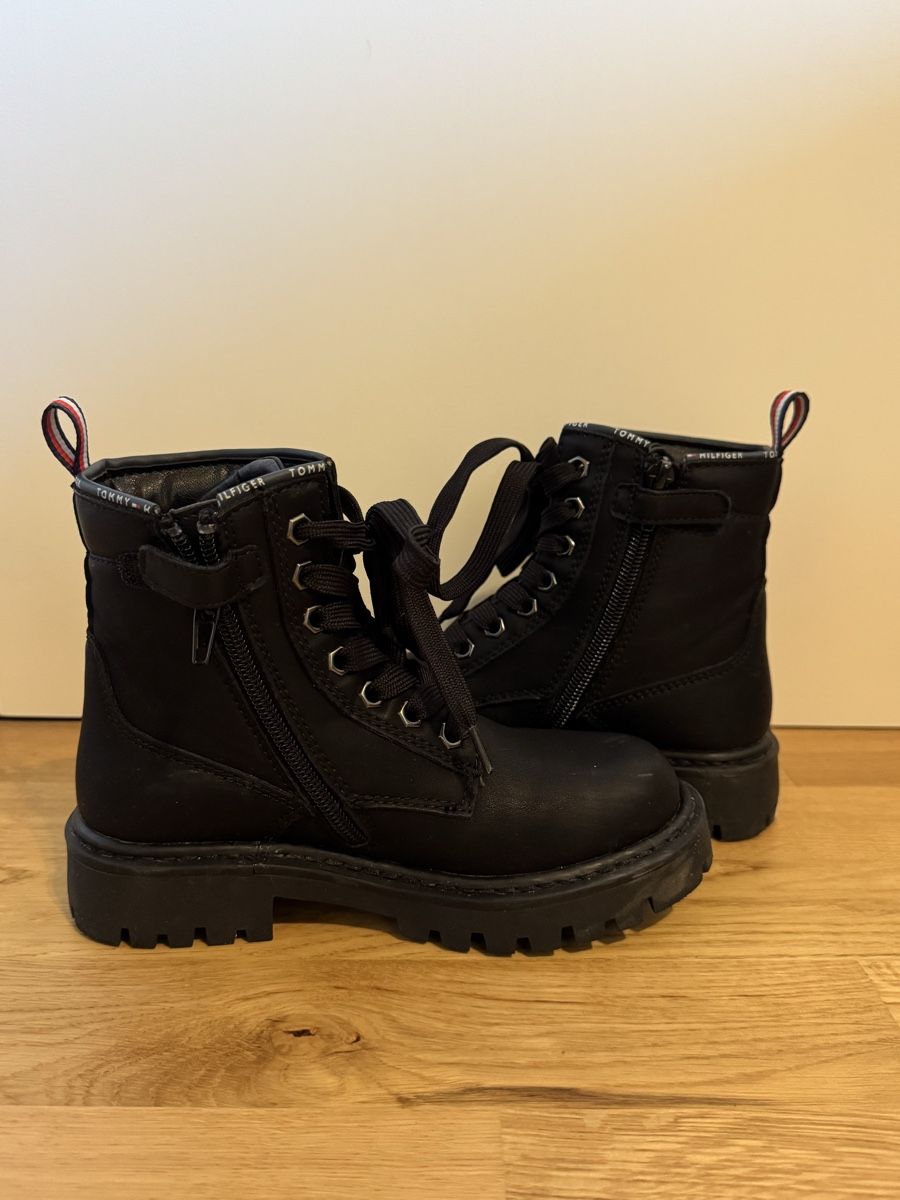 Tommy Hilfiger Scarpe per ragazze: Tommy Hilfiger Boots Gr.31 – Nuovo (secondo la descrizione) da Kleinandelfingen venduto da les_gb7w 2