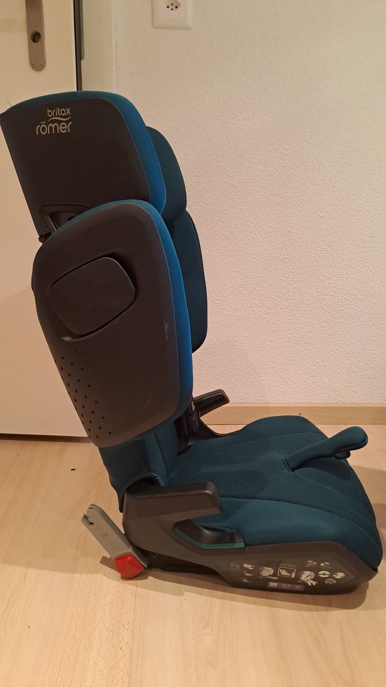 Britax Römer Sièges auto: Kindersitz Britax Römer Kidfix i-Size – D'occasion à Wädenswil par tat_j7wv 2