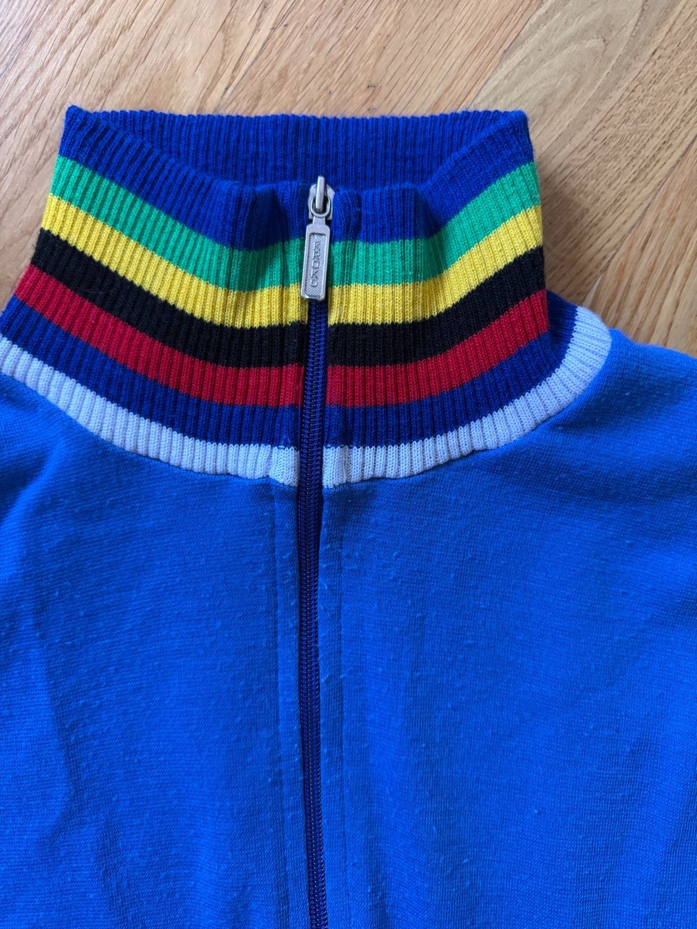 Vestes: Trainerjacke Retro, M – D'occasion à Wichtrach par cimora 2