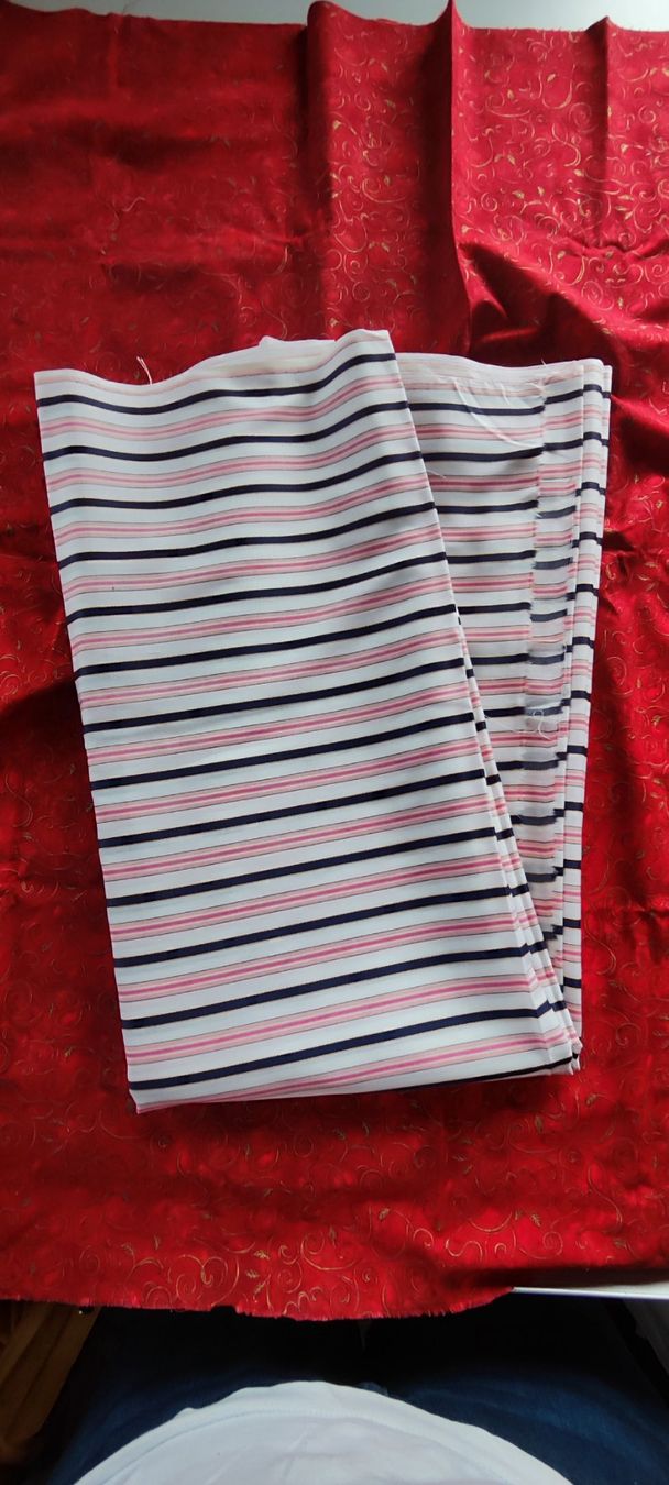 Stoffe: Stoffstück, ca. 90cm x 380cm – Gebraucht aus Saas im Prättigau von eve_22