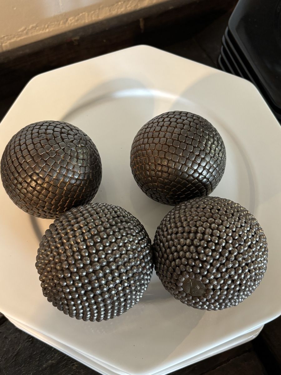 Tutte le decorazioni: Antike Pétanque Kugeln – Usato da Bern venduto da fortis1 2