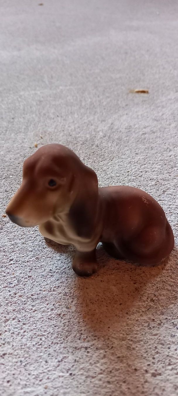 Figuren: Sitzender Hund – Gebraucht aus Frick von sika1960