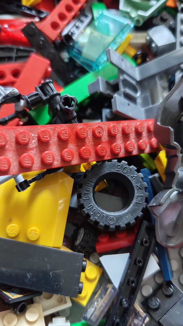 Lego Giocattoli: Lego "Schrott" ca 2,3 Kilo – Usato da Effretikon venduto da Superkarin7 2