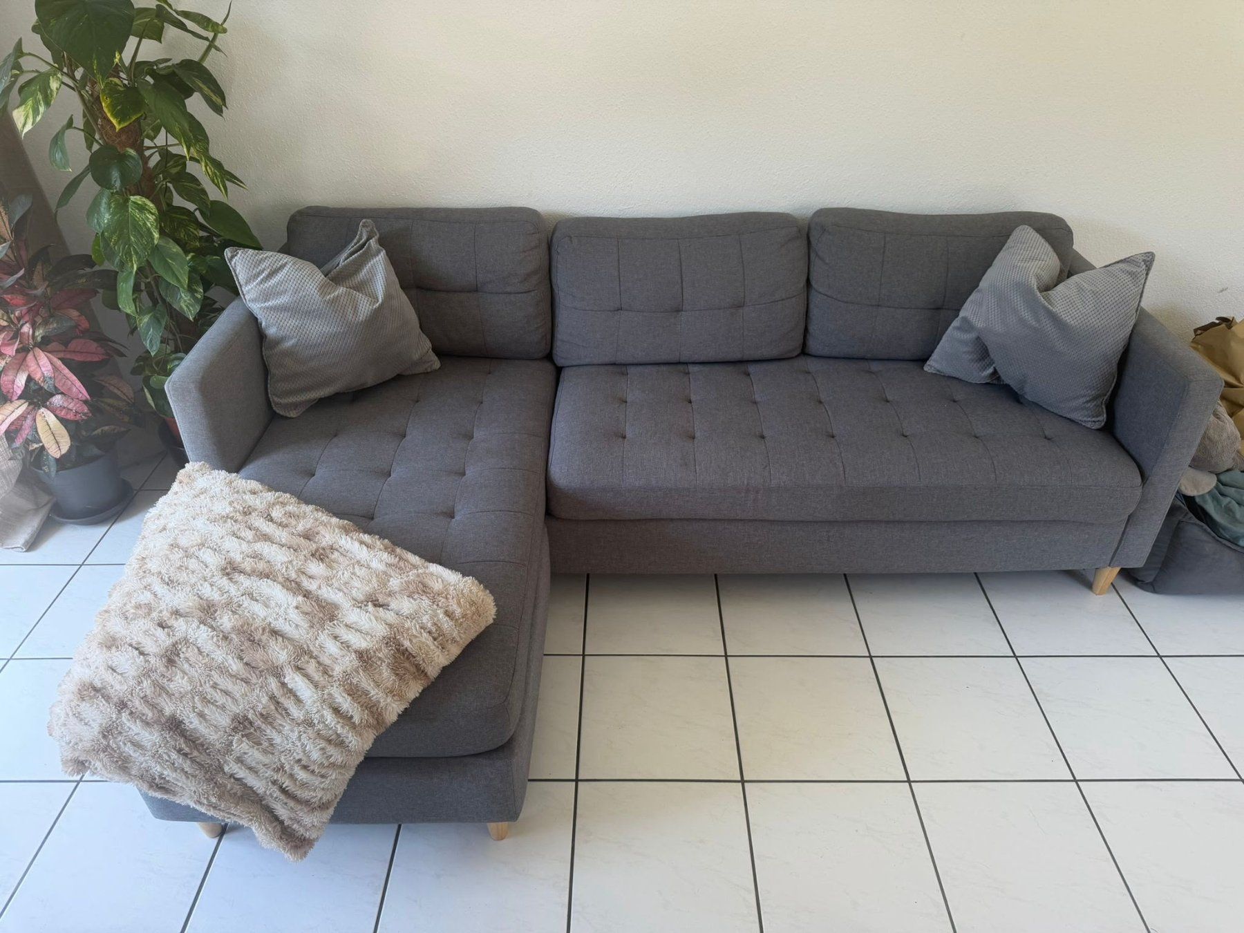 Divani: Graues Ecksofa, super bequem, gut erhalten – Usato da Olten venduto da Jos_86sq