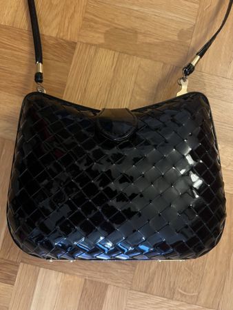 Schwarze Lackleder Tasche geflochten, schwarz, neuwertig 