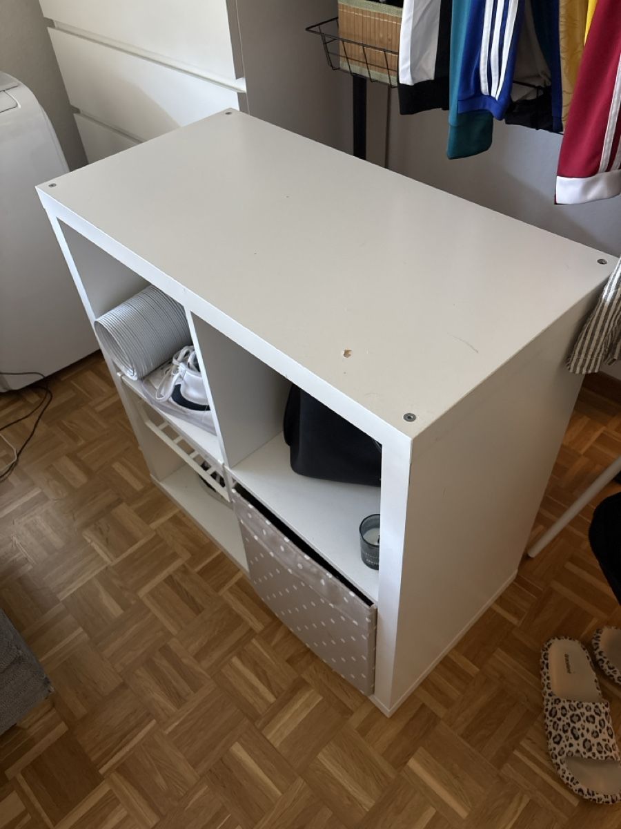 Scaffali: Weisses Ikea Regal KALLAX – Usato da Luzern venduto da lil_zd5g 1
