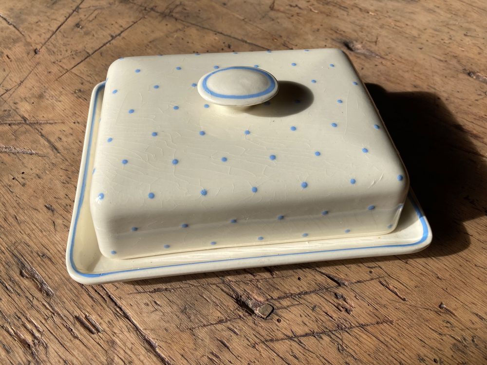 Wunderschne Keramik Butterdose Wasserkhlung Bild