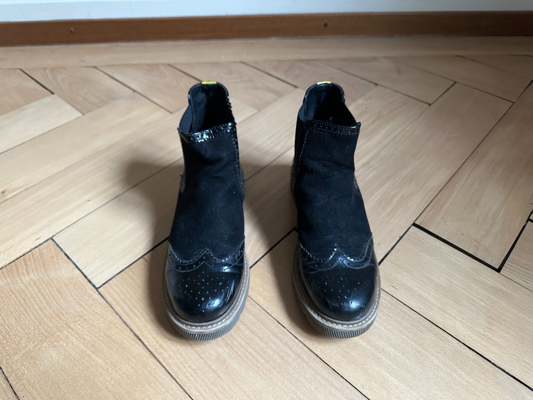 Bench Damenschuhe: BENCH - Stiefelette schwarz 39 – Gebraucht aus Zürich von Diazaio 1