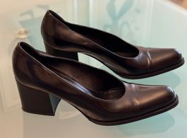 Elegante schwarze Leder-Pumps von Matteo Pitti