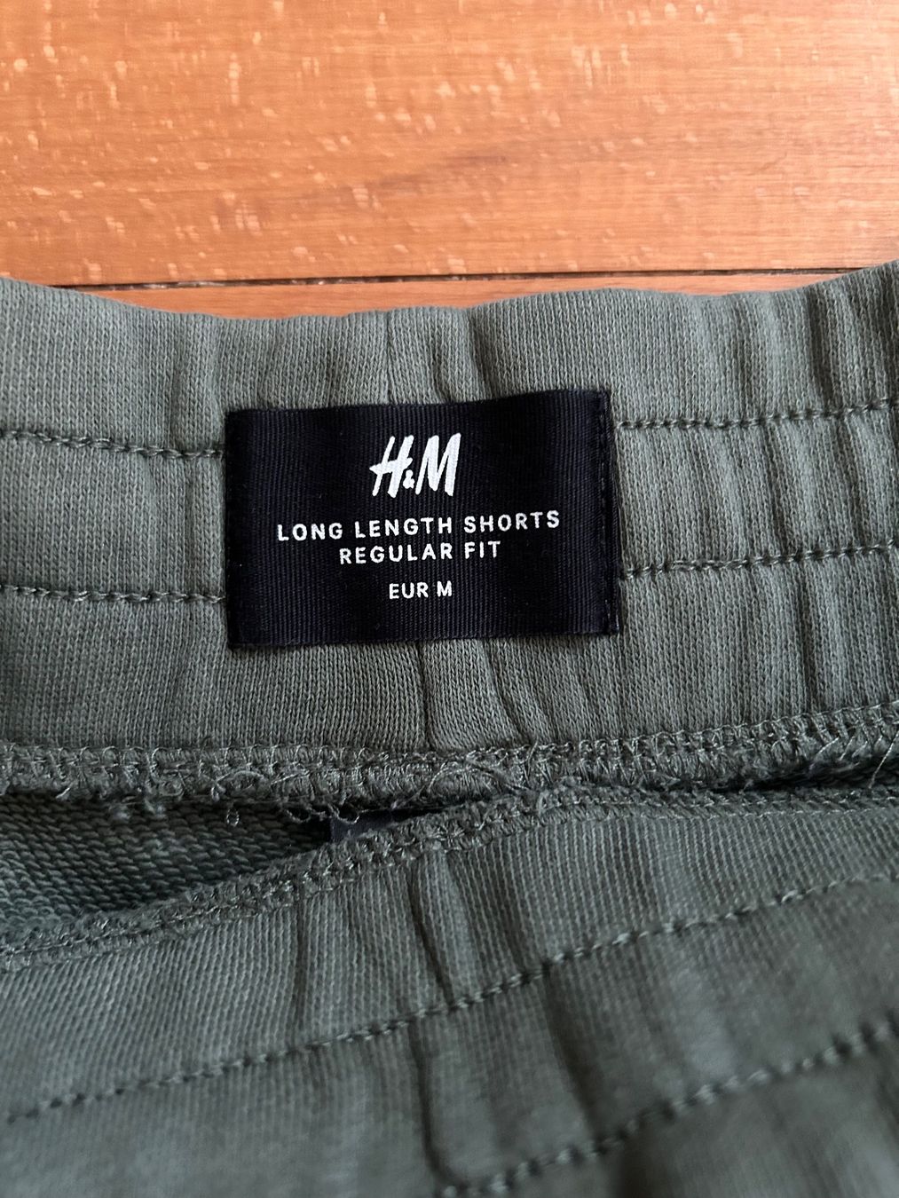 Pantalons: H+M shorts Gr.M grün – D'occasion à Birsfelden par Pearl10 1