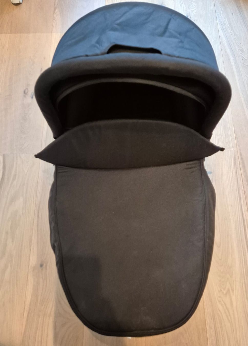 Thule Carrozzine: Thule Babywanne, Urban Glide 2 – Usato da Neunkirch venduto da SchopferC 2