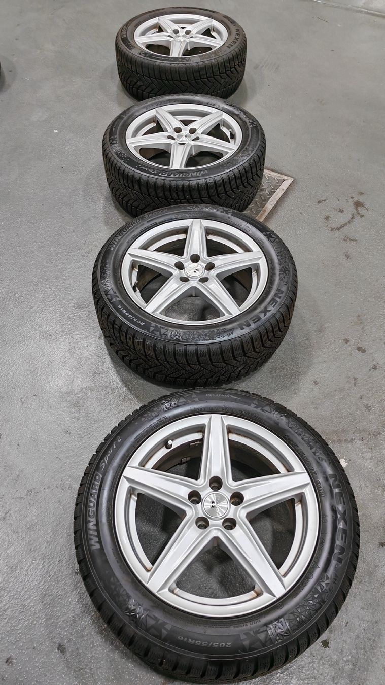 Fiat Pneumatici & Ruote complete: Fiat Tipo Kompletträder Winter – Usato da Oberengstringen venduto da 156driver
