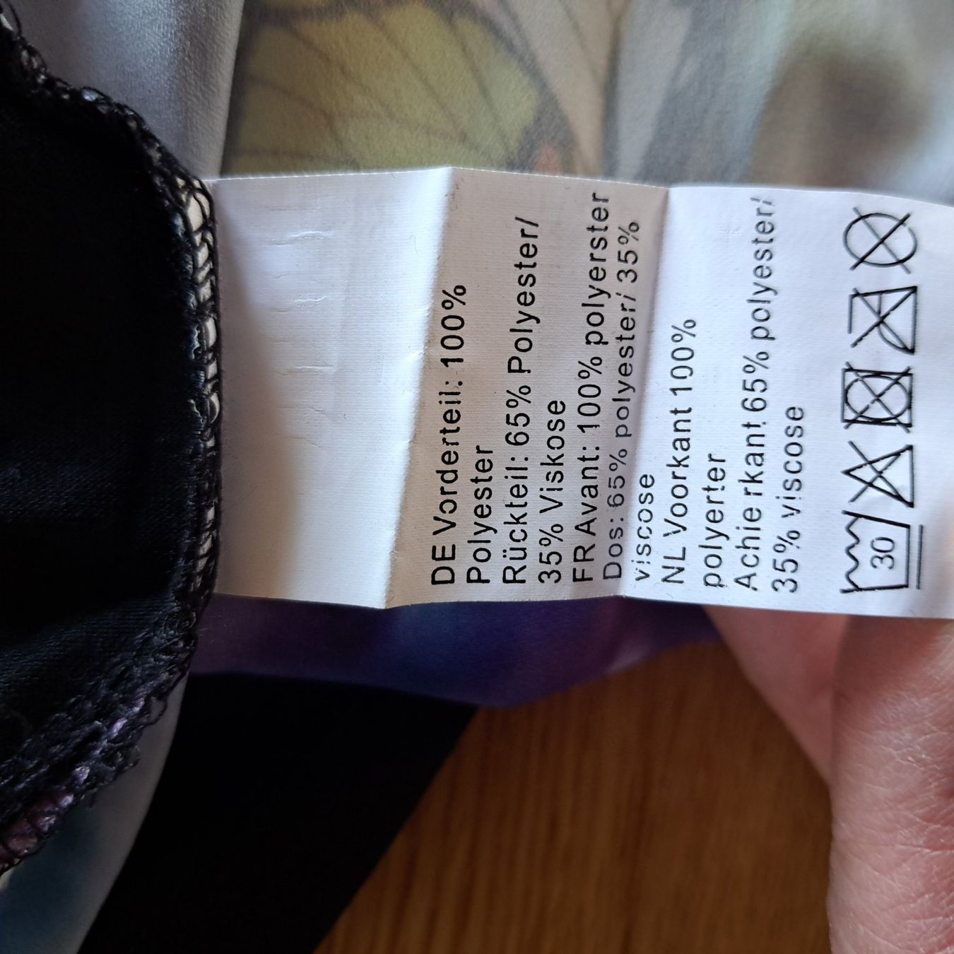 T-shirt: neues schwarzes T-shirt, grösse M – Nuovo (secondo la descrizione) da Walchwil venduto da TIERCHEN23 3