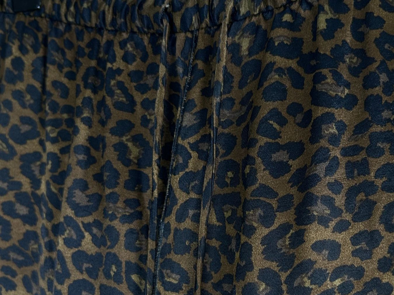 Zara Gonne: Zara Rock mit Leoprint – Usato da St. Gallen venduto da look-twice 1
