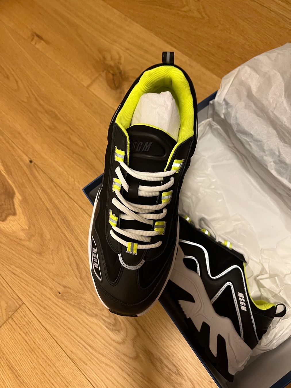 MSGM Herrenschuhe: NEUE Original MSGM Sneakers, Gr. 42 – Neu und originalverpackt aus Biel-Benken BL von Aplus0 2