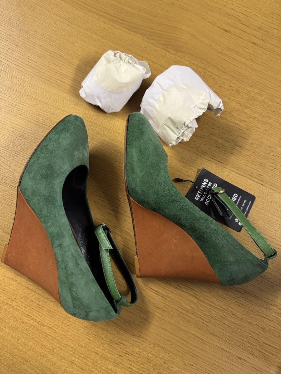 Celine Scarpe da donna: Celine green suede leather wedges, size 39 – Usato da Zürich venduto da EShopping81 8