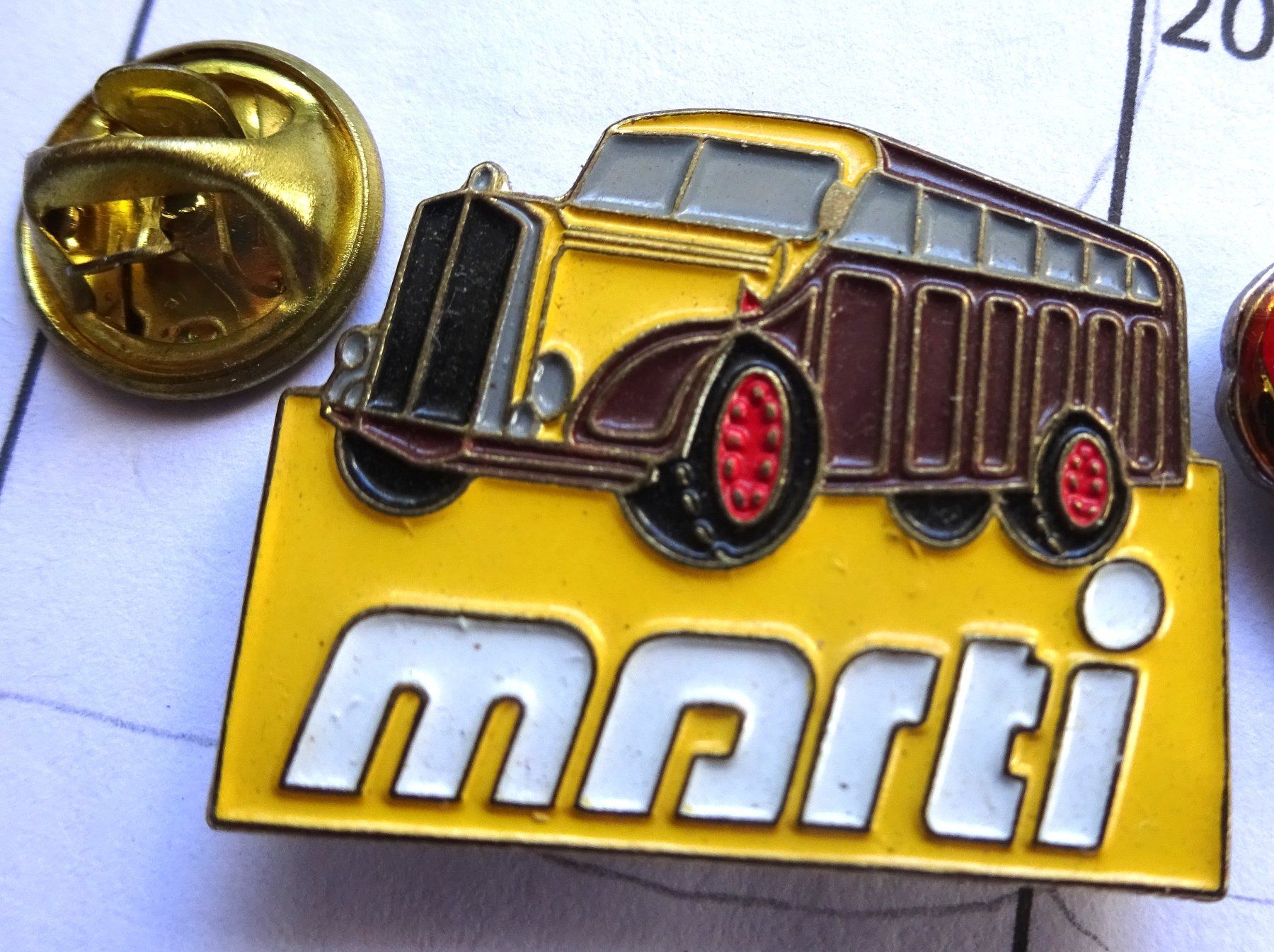 Placchette & Badge: Pin MARTI Kallnach  Bus – Usato da Utzenstorf venduto da BUtter81