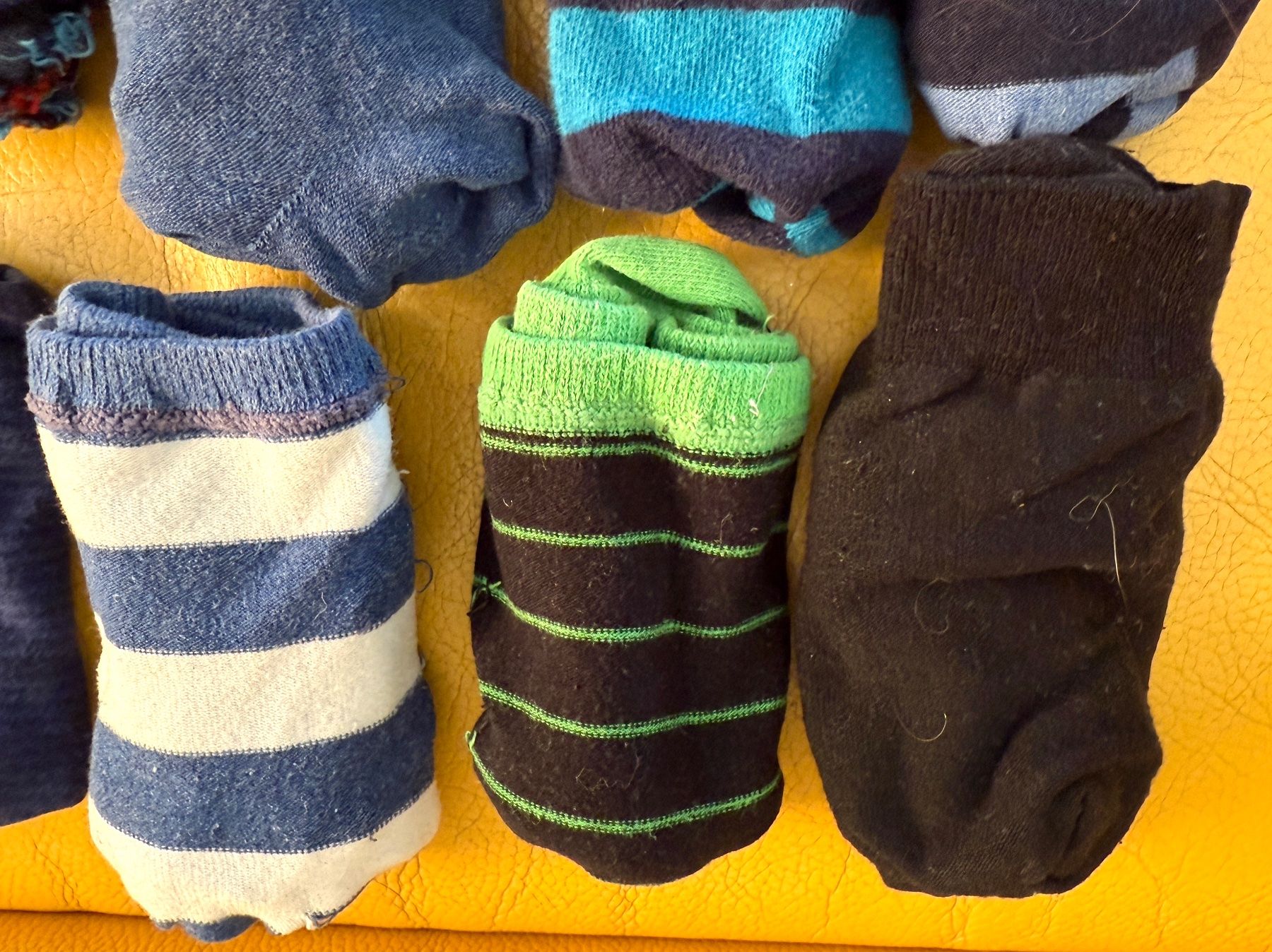 Calze per bambini: 18 chaussettes garçon H&M - 29-34 – Usato da Veyrier venduto da Szurkemaci 1