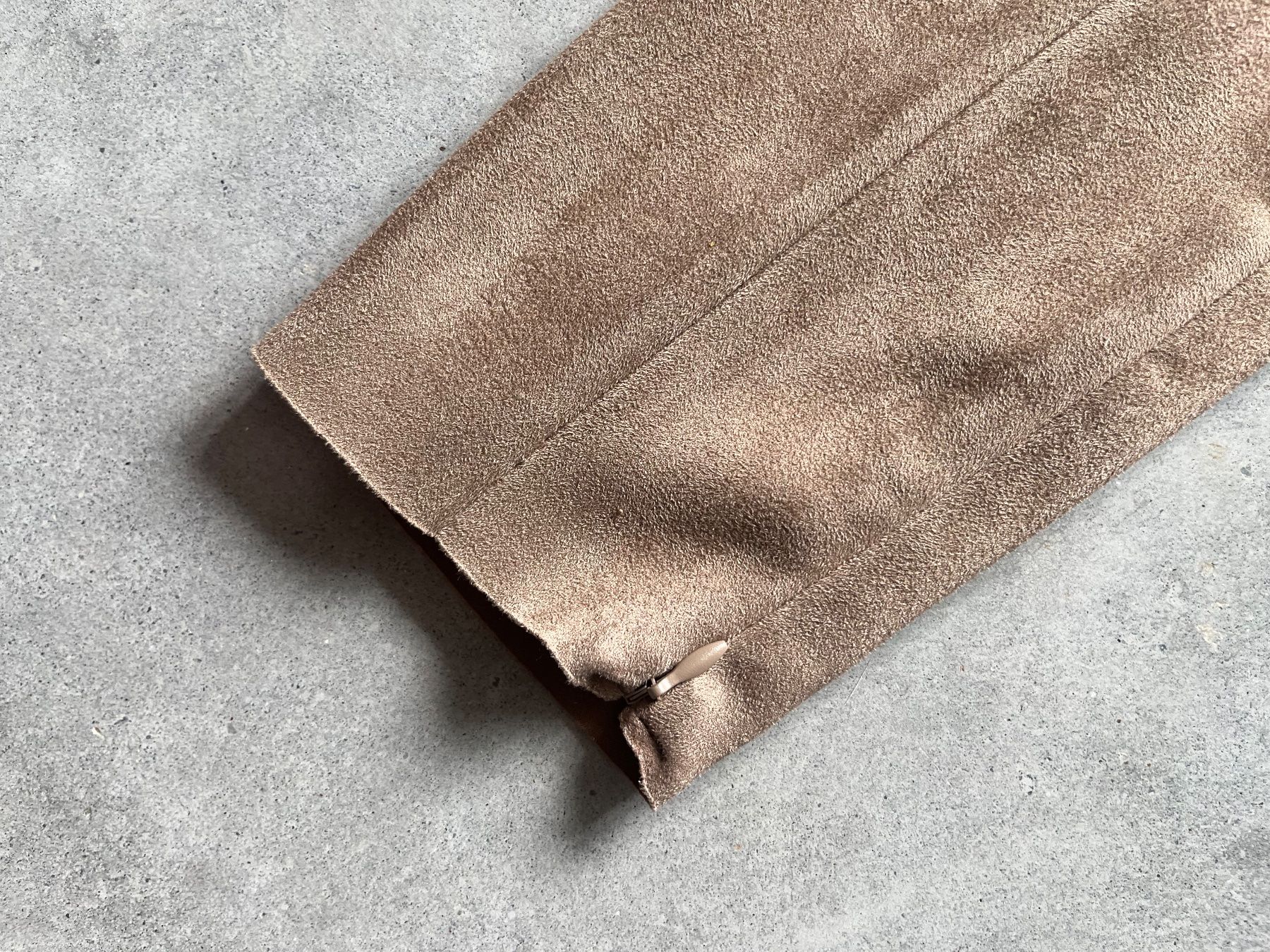 Zara Pantaloni: Zara, Hose im Wildlederlook, Gr. M – Usato da Altstätten SG venduto da Adr_ckr8 3