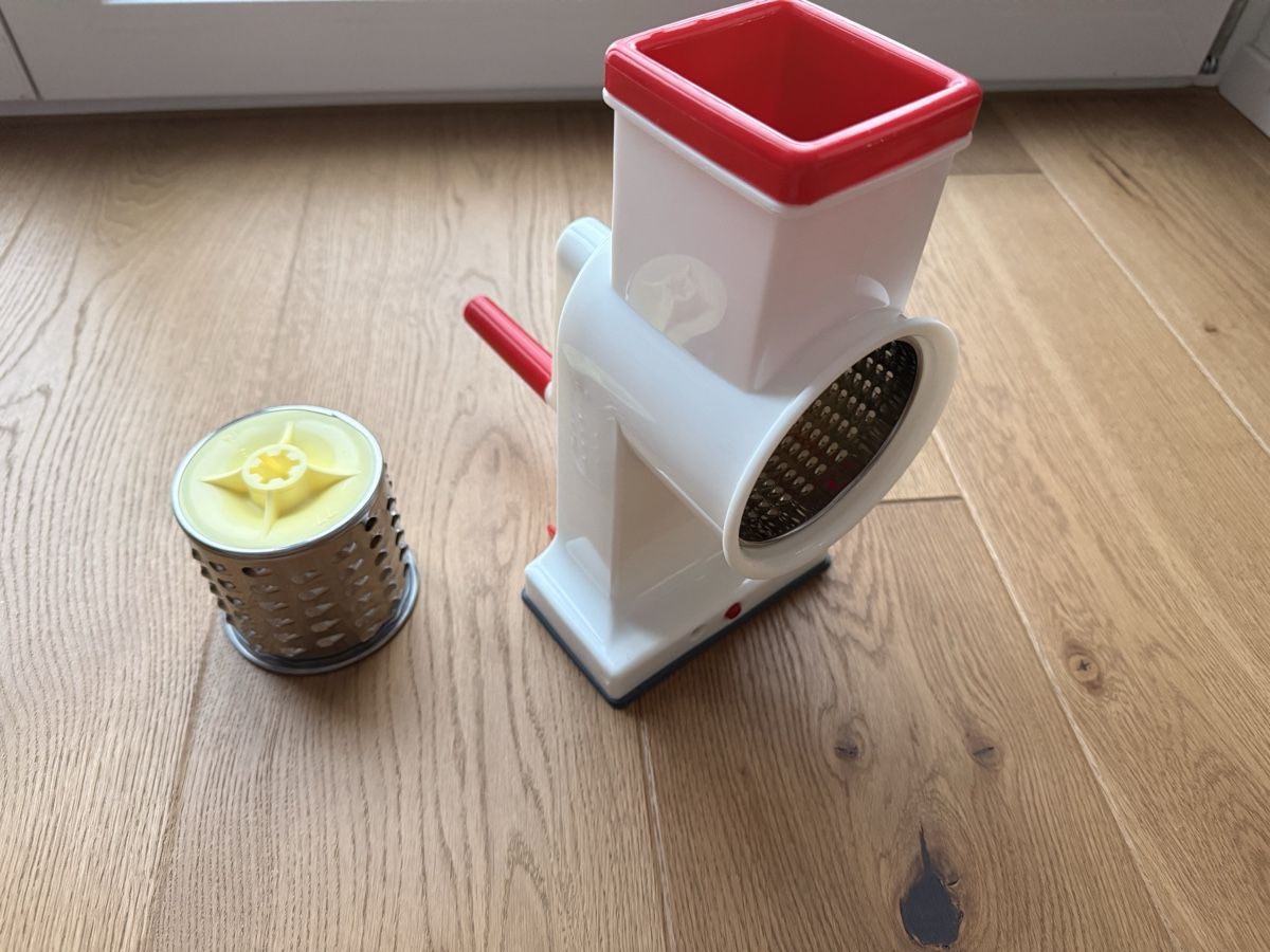 Elettrodomestici da cucina: Trommelreibe – Usato da Weinfelden venduto da fse_9bk7 2