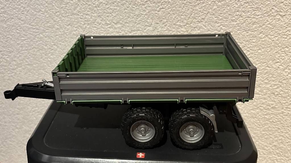 Trattori: Fendt 209 S Traktor mit Anhänger – Usato da Grenchen venduto da Mon70S 3