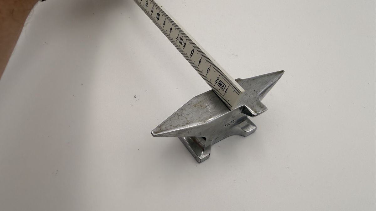 Attrezzi da lavoro: Amboss klein Metall poliert 420g  – Usato da Rotkreuz venduto da perlengott 2
