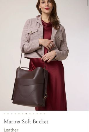 Sac seau en cuir marron - intérieur rouge - OLEADA
