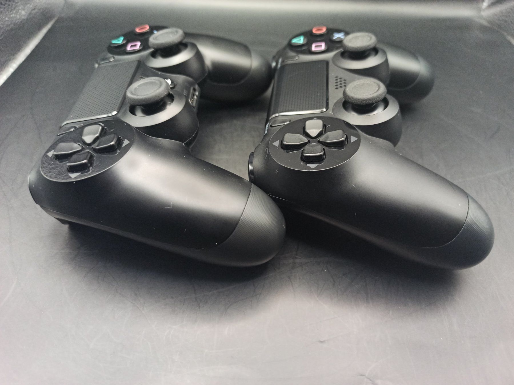 Controller: 2 x Original Controller Sony PS4 Wireless DualShock 4 TOP – Usato da Oberweningen venduto da mar_87mx 3