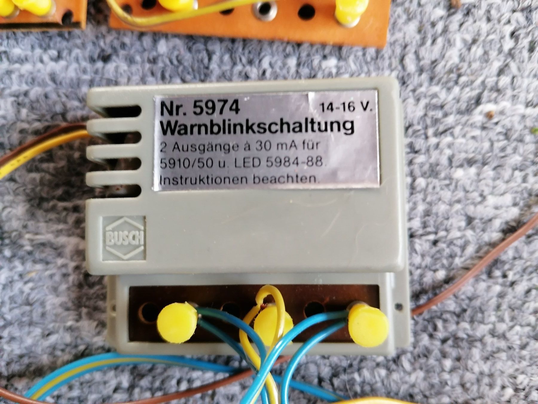 Busch Modelleisenbahnen: Busch Blinkschaltung 5973 & Warnblinkschaltung 5974, Top! – Gebraucht aus Oberbüren von Newwindy 2
