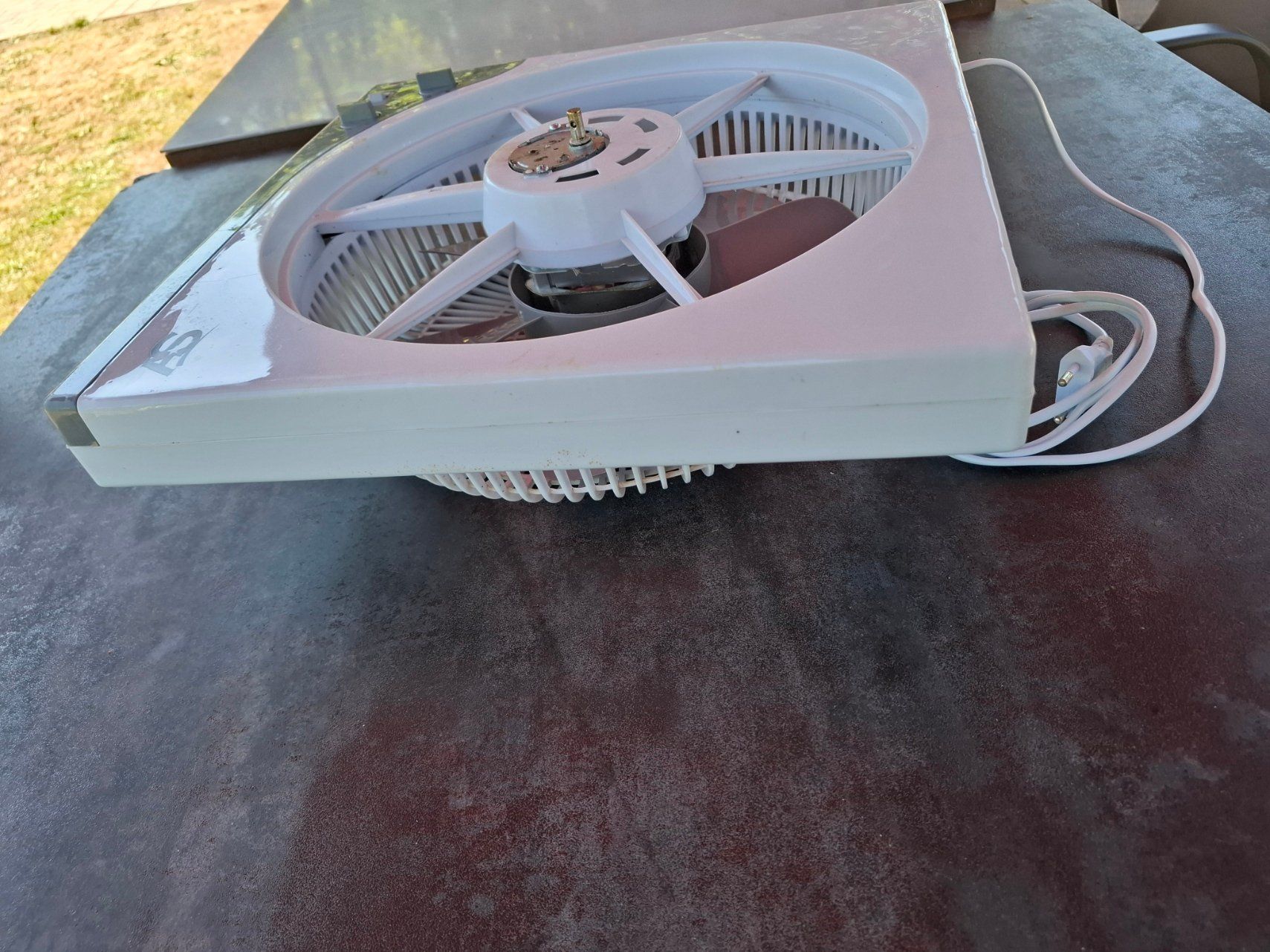 Ventilatoren: Advanced Star Box Fan (Platzsparender Ventilator) – Gebraucht aus Birmensdorf ZH von oth_7k52 1