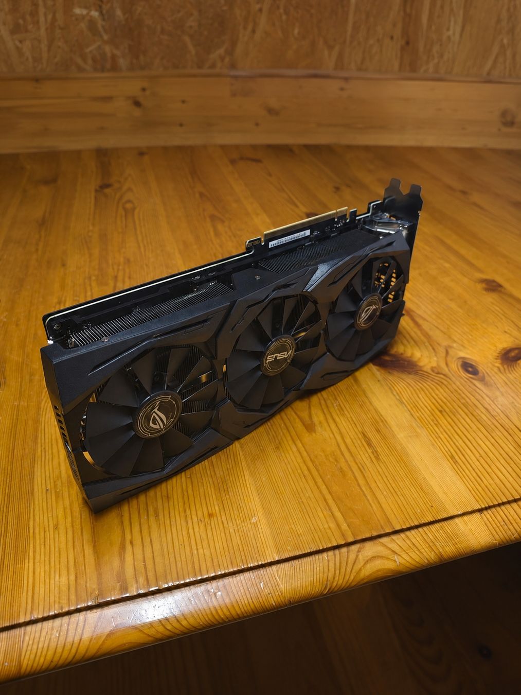Asus Schede grafiche: Asus GTX 1080 Ti – Usato da St-Martin FR venduto da MaxHsr 2