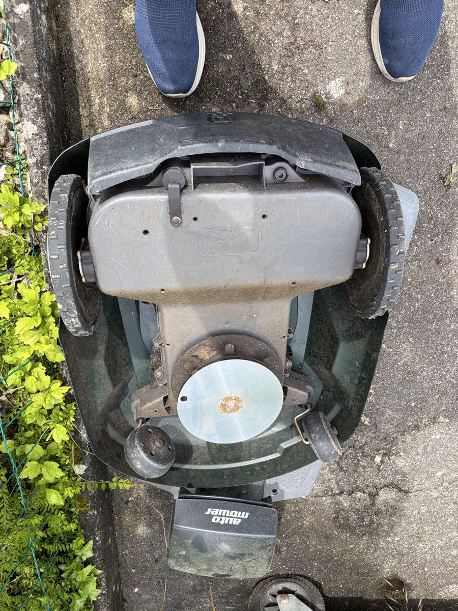 Husqvarna Tondeuses à gazon: Rasenroboter – D'occasion à Biberist par Guggersuur 3