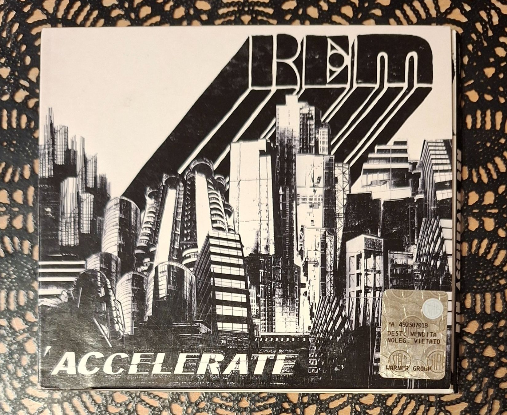 CD: R.E.M. - Accelerate, USA Rock CD Album 2008 – Usato da Schönenberg TG venduto da Gregordini