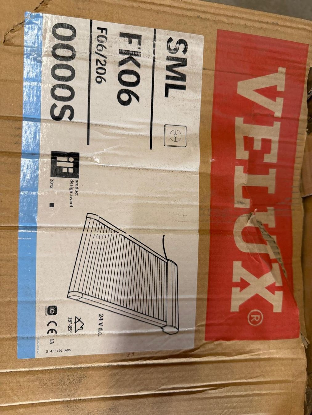 Velux Marquises: Velux Aussenrolladen elektrisch – Neuf (Voir description) à Benken SG par unihoc92