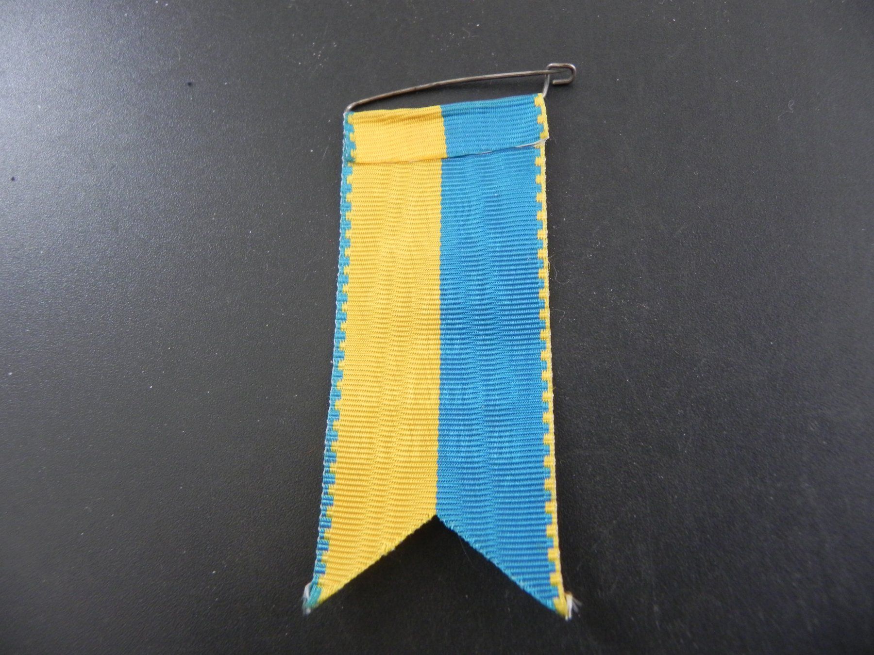 Broches & Aiguilles: Épingle - Abbaye de Concise 1850 - 1975 – D'occasion à Biel/Bienne par Gogolozi 1