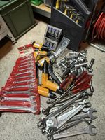 Grosse menge Werkzeugen 