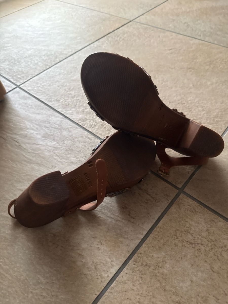 Chaussures femmes: Sommerschuhe Grösse 38 – D'occasion à Otelfingen par Tommy112 2