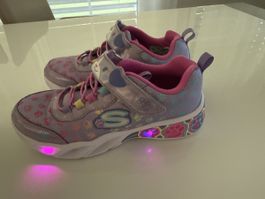 Skechers Turnschuhe Gr. 35/22 leuchtend lila 