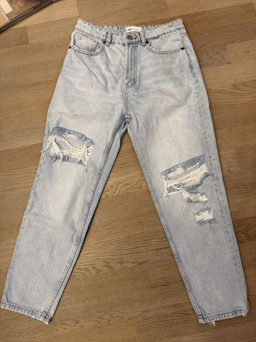 Zara Jeans: Zara Destroyed Jeans hellblau Grösse 38 – Usato da Rubigen venduto da Elmacino