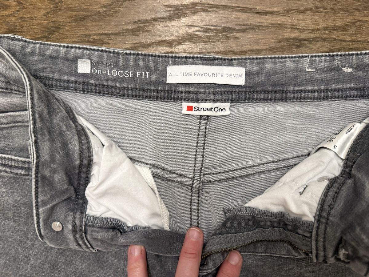 Pantaloni: Street One Loose Fit 30/30 – Usato da Winterthur venduto da tanscha 1