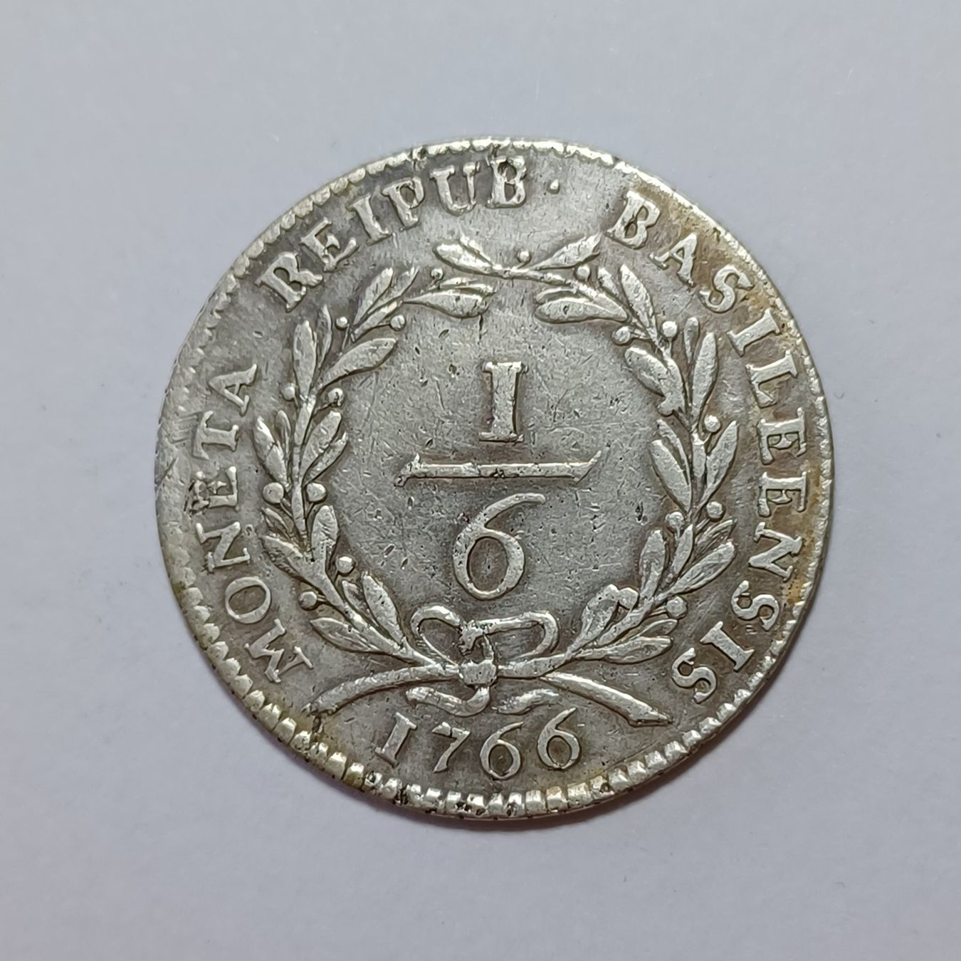 Tutti le monete: 1/6 Taler 1766 Basel – Usato da Pfäffikon ZH venduto da Welt_Muenzen