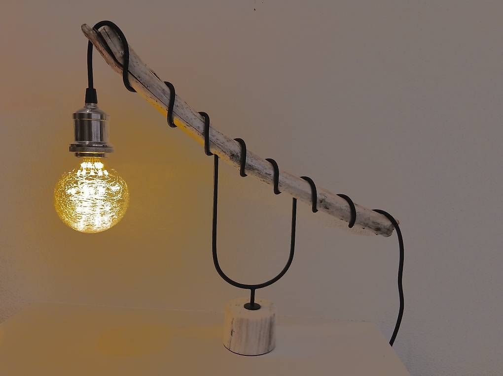 Lampade: Vintage Lampe mit Holz – Usato da Luzern venduto da Brokiland 1
