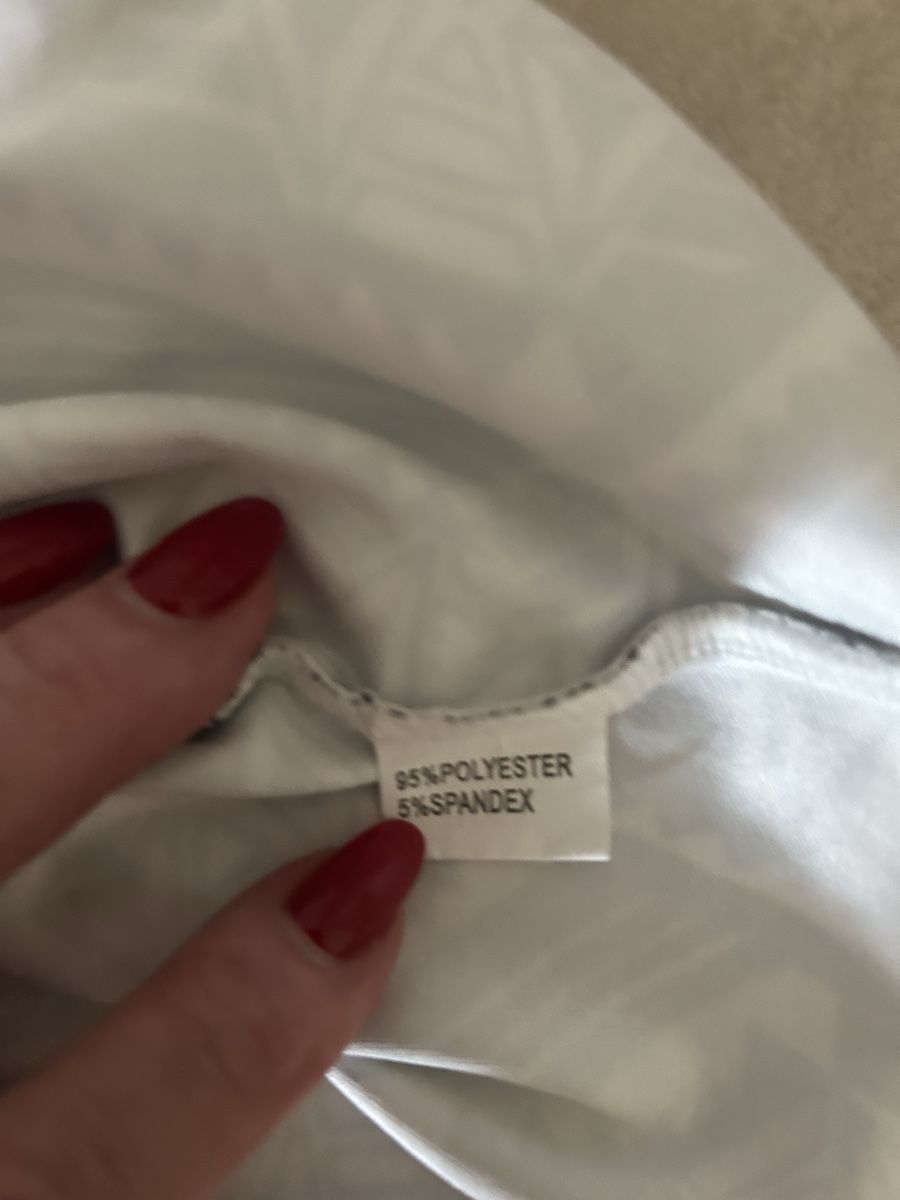 Kleider: Damen Kleid Danity Grösse L gemustert Polyester Spandex – Gebraucht aus Männedorf von Raendy 3